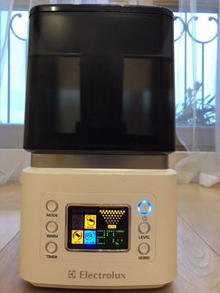 Увлажнитель Electrolux EHU-3515D