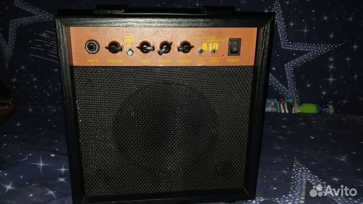 Комбоусилитель для гитары 10вт