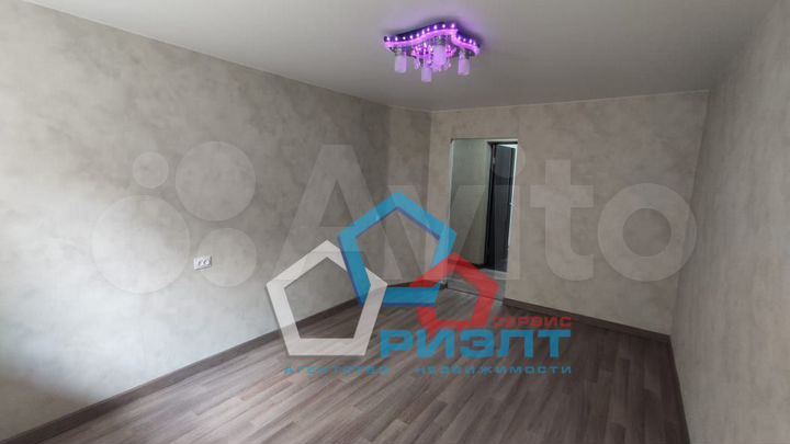2-к. квартира, 44,3 м², 1/5 эт.