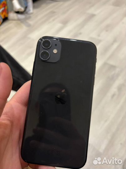 iPhone 11, 64 ГБ