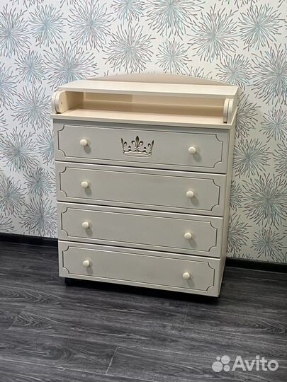 Комод с пеленальным столиком