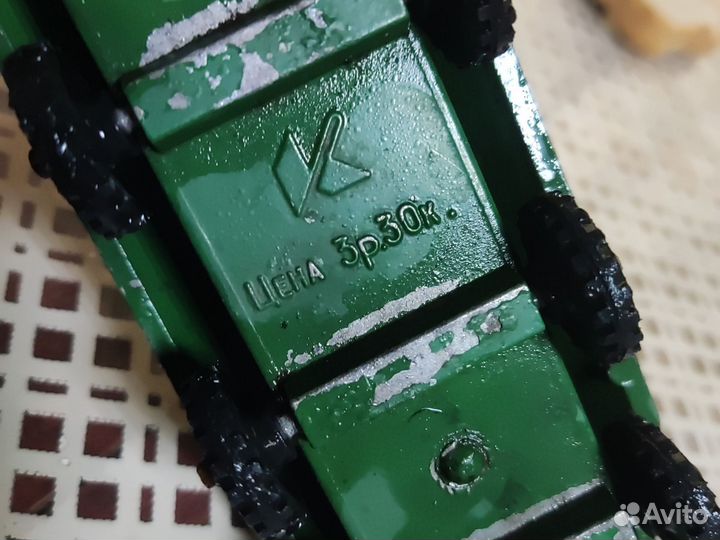 Игрушка бтр СССР