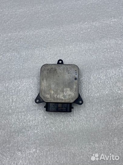Блок розжига фары передний левый Тойота Camry