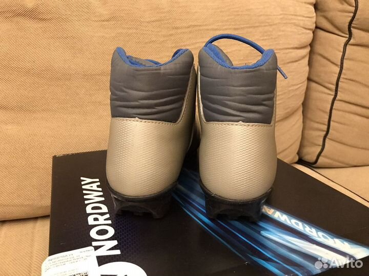 Лыжные ботинки