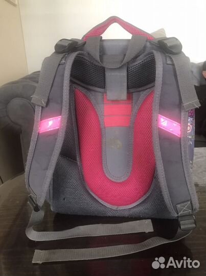 Отдам Рюкзак школьный для девочки бу Stavia