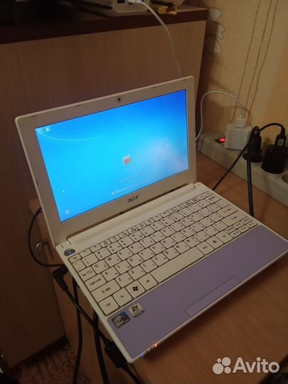 Продам нетбук