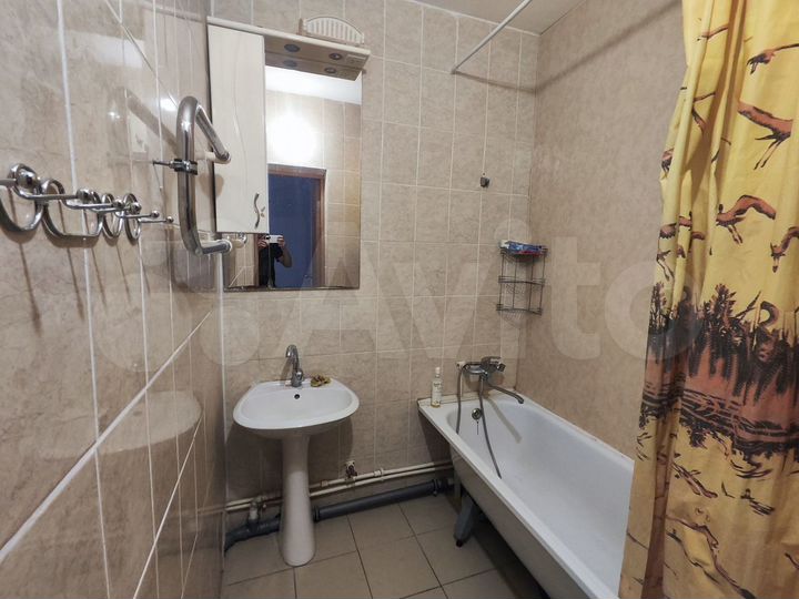 2-к. квартира, 60 м², 9/10 эт.