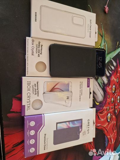 Чехлы на телефоны