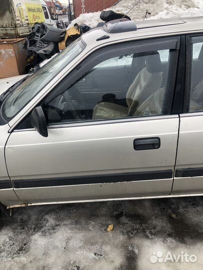 Автомобили в разбор Mazda 626 2.0 MT, 1989