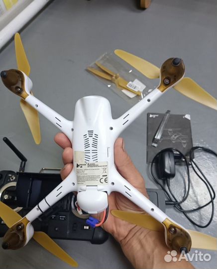 Квадрокоптер hubsan h501s pro