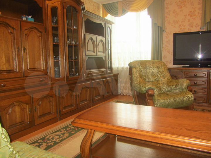4-к. квартира, 145 м², 5/10 эт.