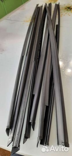 Комплект уплотнителей стекол дверей ваз 05-07