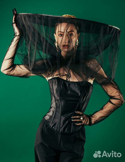 Шляпа Schiaparelli для фотосессии, продажа/аренда