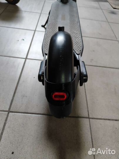 Поддержка крыла ninebot max g30