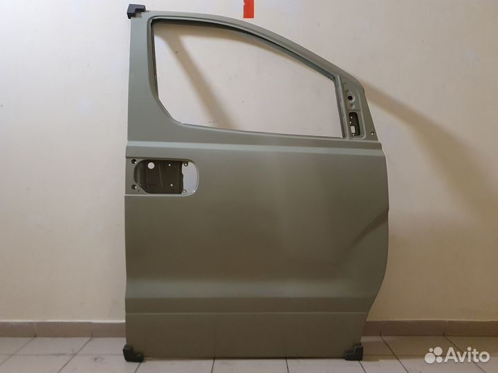 Дверь передняя правая для Hyundai H1 Grand Starex2