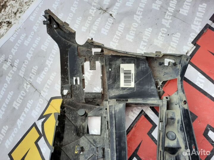 Кронштейн переднего бампера правый BMW 6 G32