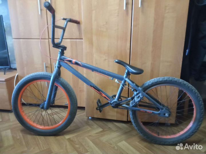 Трюковой велосипед bmx