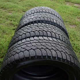 Viatti Bosco S/T V-526 215/55 R17 94T