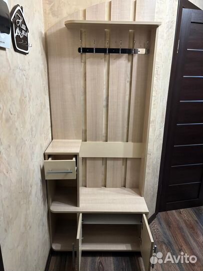 Вешалка в прихожую