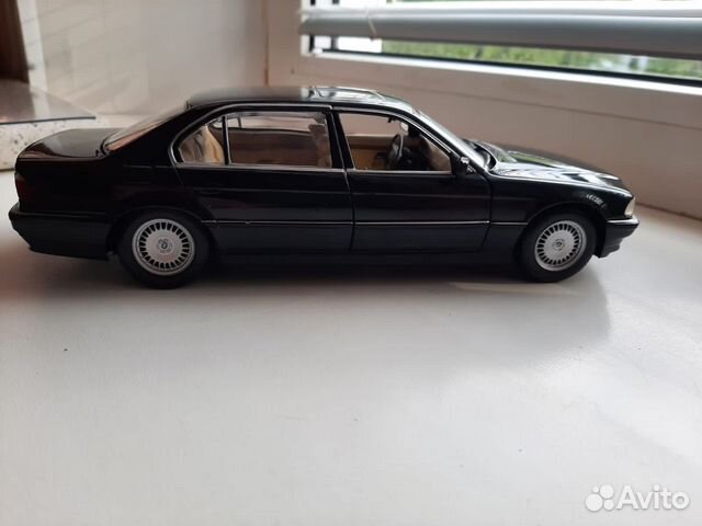 Bmw e38 750IL 1:24 Pauls Model Art /Minichamps