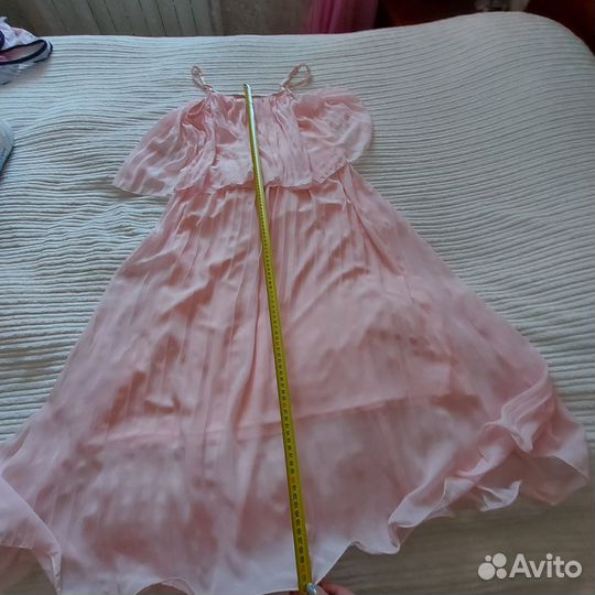 Платье нарядное легкое