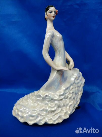 Фарфоровая статуэтка Испанка Кармен.Экспорт.Киев