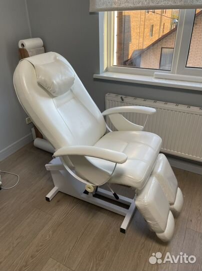 Педикюрное кресло на гидравлике