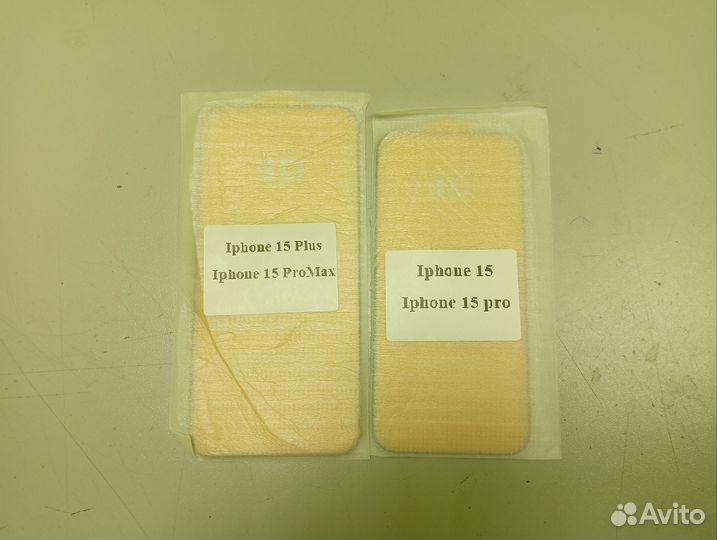 Защитное стекло на iPhone