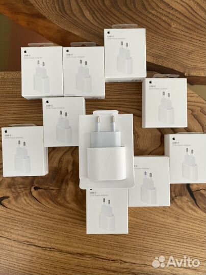 Быстрая зарядка Apple USB-C 20W