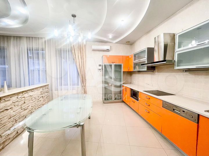 4-к. апартаменты, 130 м², 2/6 эт.