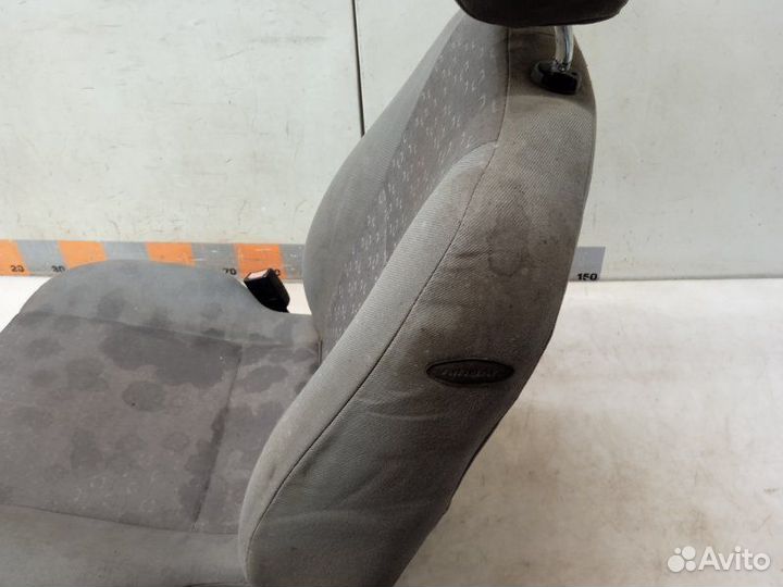 Сиденье переднее левое Ford Focus 1 1.6 2001