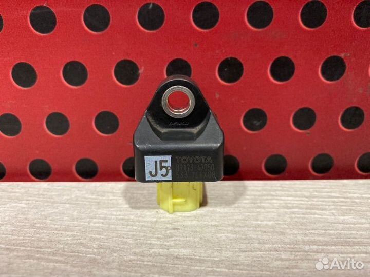 Датчик удара Lexus Ux mzah10R-awxbbw M20afxs 2019