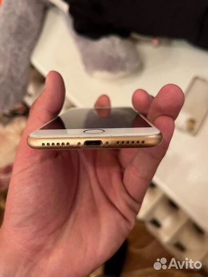 Телефон iPhone 8 126 GB