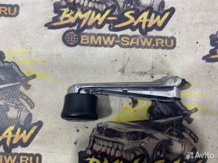 Ручка двери внутренняя Audi 80 B4 1994