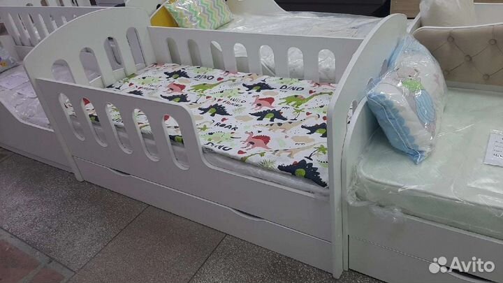 Детская кровать 160 на 80 с матрасом (новая)