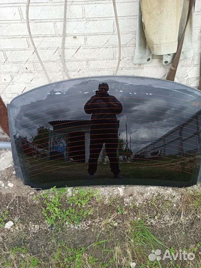 Заднее стекло на hyundai solaris