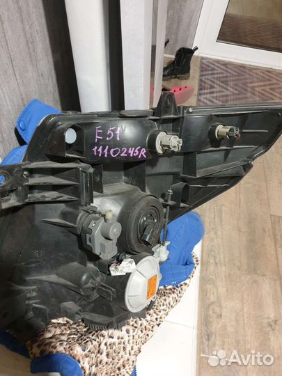 Фара xenon nissan elgrand 2005 год