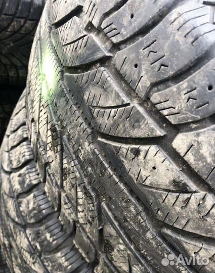 Cooper Weather-Master S/T 2 235/55 R17