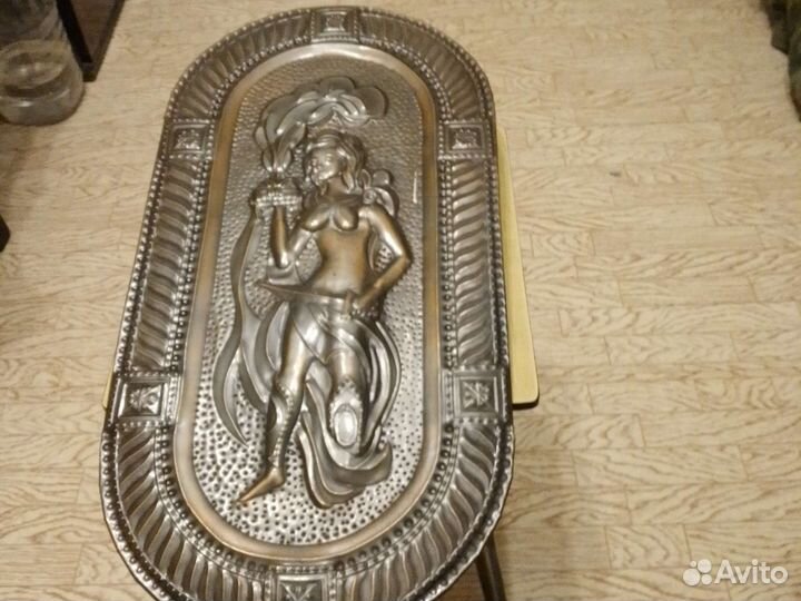 Чеканка Девушка-Воин