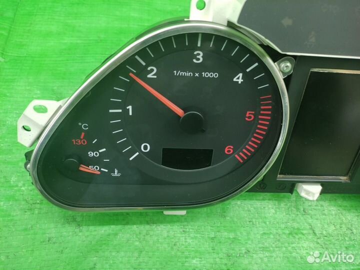 Панель приборов Audi Q7