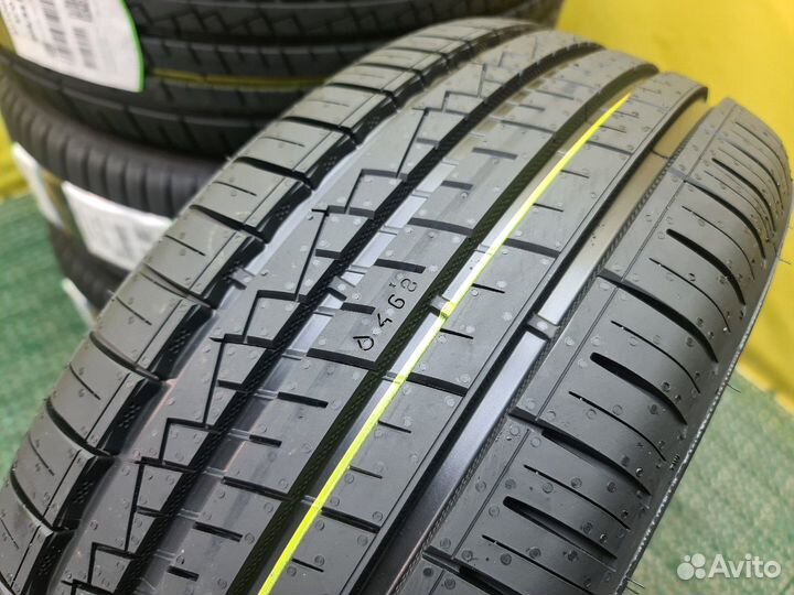 Ikon Tyres Autograph Eco 3 205/55 R16