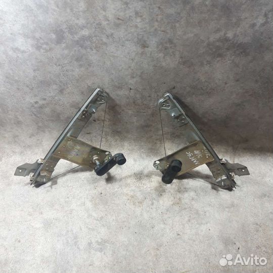 Стеклоподьемник Механический задний Лада Ларгус