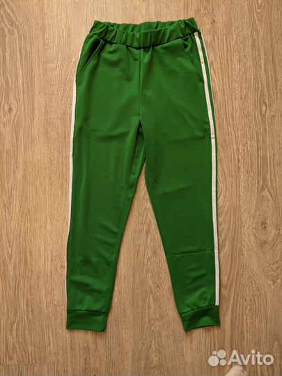 Спортивный костюм женский