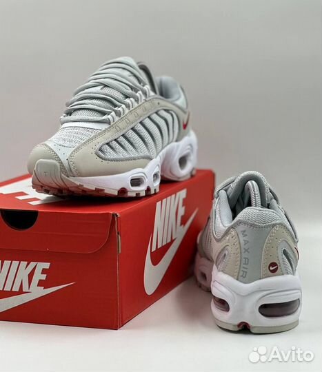 Кроссовки Nike Air Max Tailwind