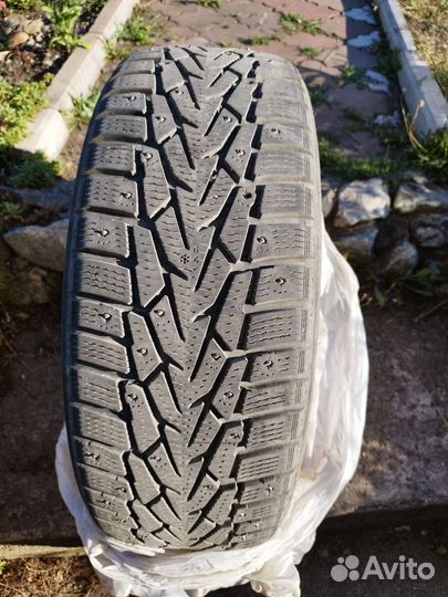 Nordman KN-207 215/60 R17 100