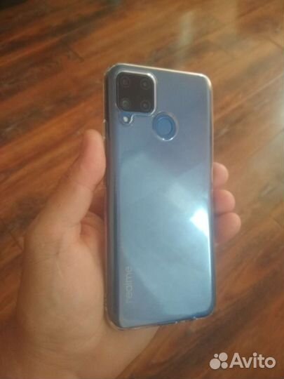 Телефон Realme