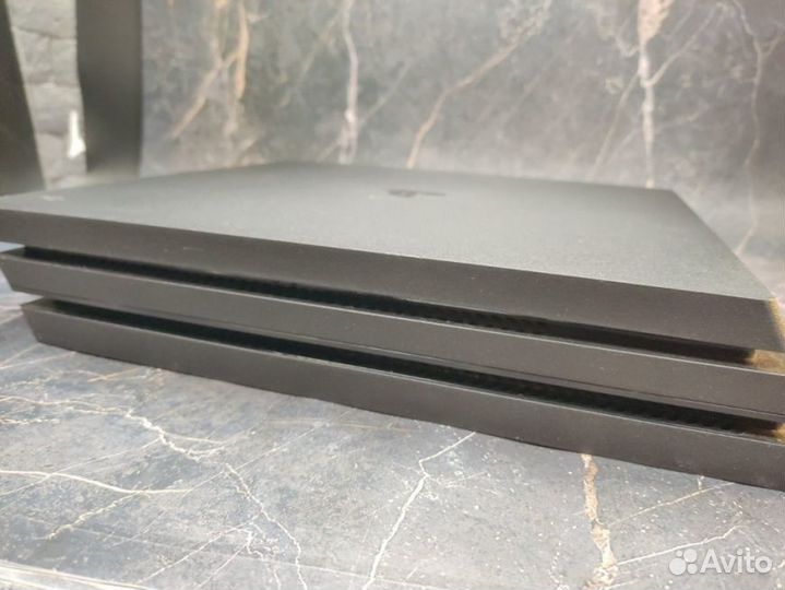 Игровая приставка PlayStation 4 Pro 1TB Black (CUH