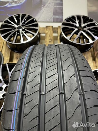 Goodyear EfficientGrip 2 SUV 215/55 R18 99V