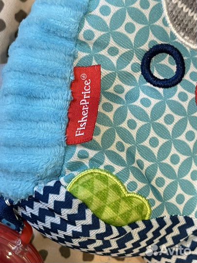 Подвесная игрушка fisher price слоник