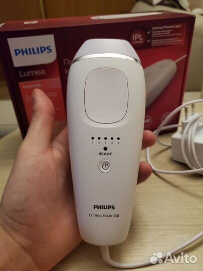 Фотоэпилятор Philips Lumea Essential